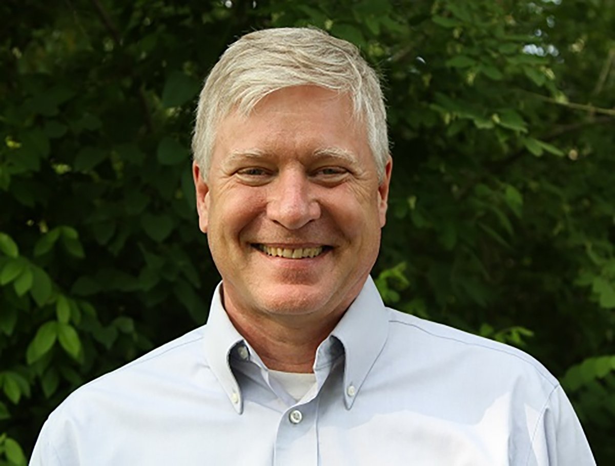 Stephen Brown recognized as Fellow of the American Ornithological Society Stephen Brown recognized as Fellow of the American Ornithological Society